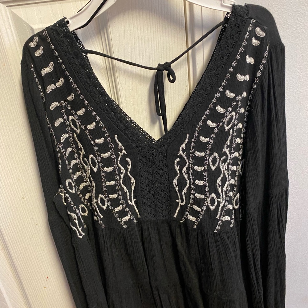 True Craft Black Blouse with White Embroidery
